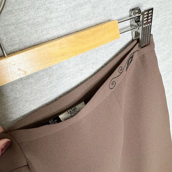 Le‎ Suit Size 8P Skirt Suit 8 Petite Blazer Jacket Embroidered Career Women's - Picture 3 of 10